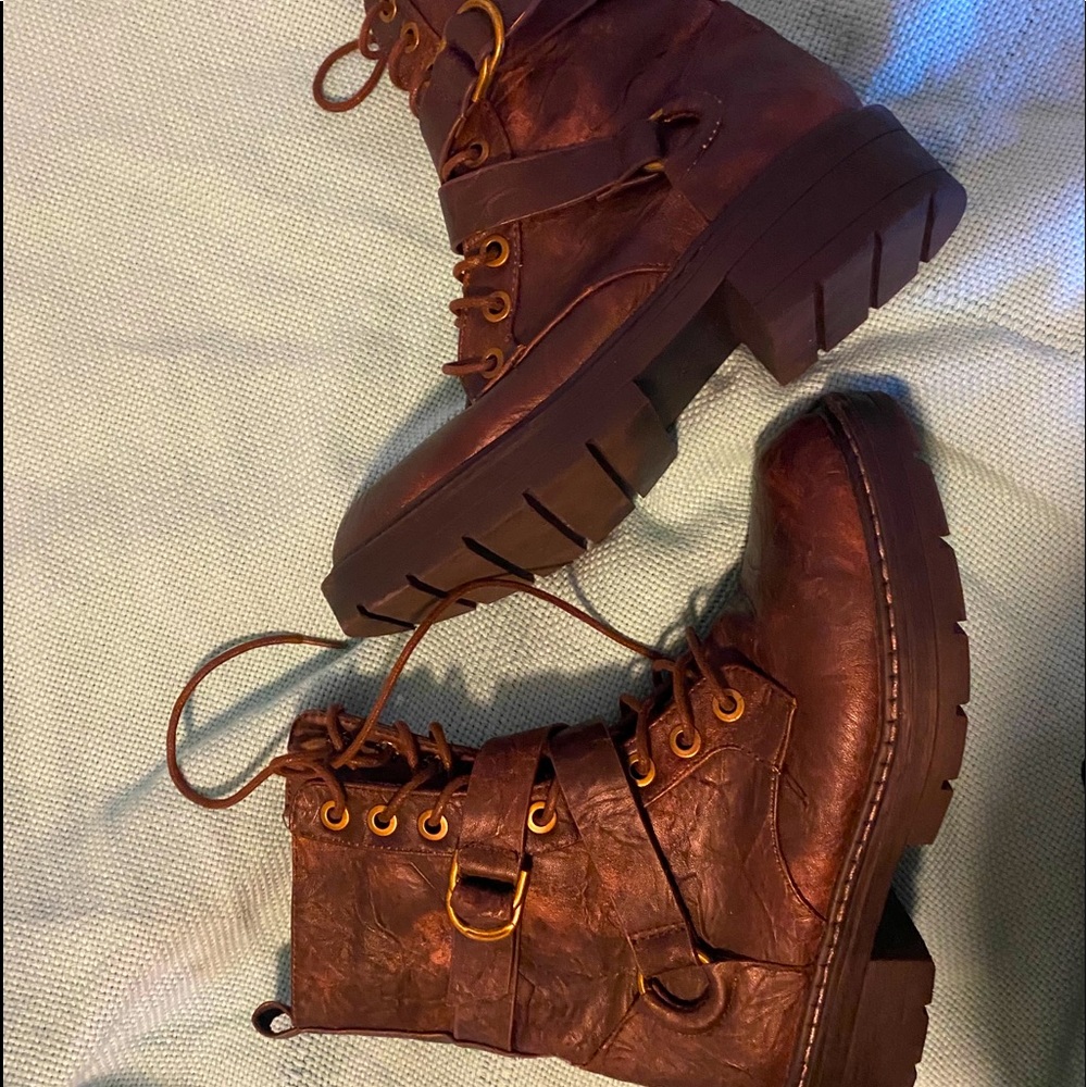 Cut boots